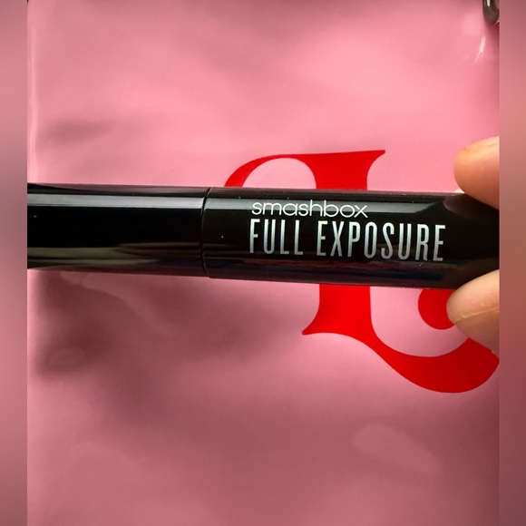 Anastasia Lip Gloss Set with Pink Pouch - Picture 9 of 12